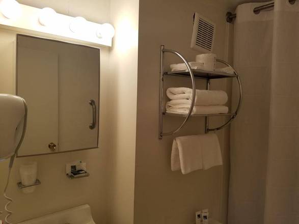 Constitution Inn, Boston
