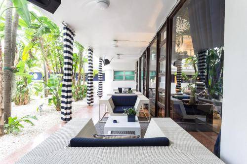 Albion Hotel, Miami
