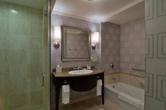 Loews Boston Hotel, Boston