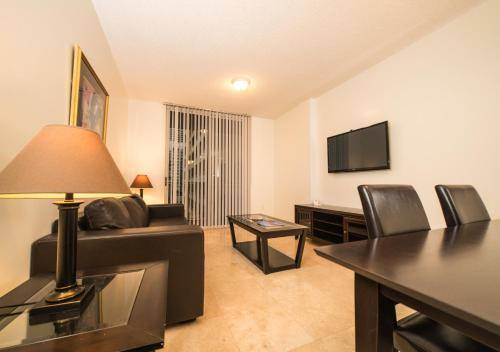 Fortune House Hotel Luxury Apartment Suites, Miami