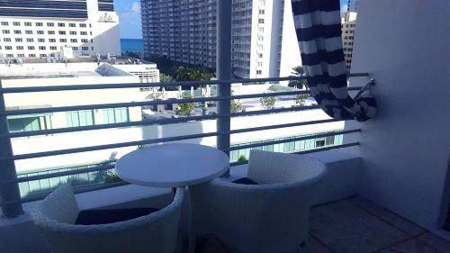 Albion Hotel, Miami