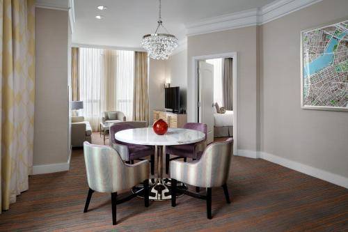 Loews Boston Hotel, Boston